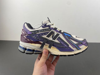 New Balance 1906R