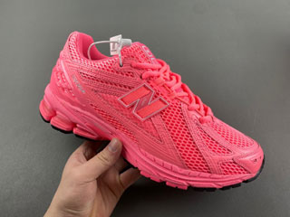 New Balance 1906R