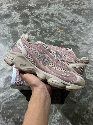New Balance 1000