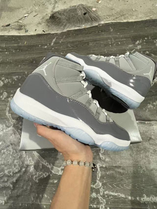 Air Jordan 11 Women Retro