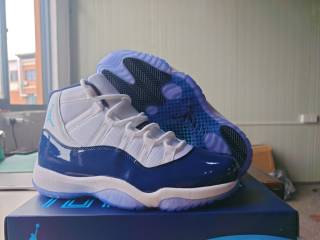 Air Jordan 11 Women Retro