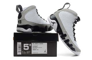 Air Jordan 9 Women Retro-11